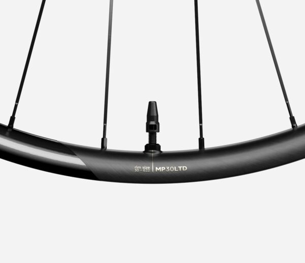OQUO KOŁA MP30LTD SHIMANO MS REAR Matt - Gloss