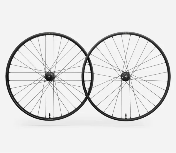 OQUO KOŁA MC32LTD SHIMANO MS SET Black